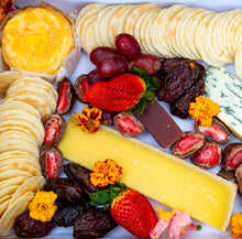 Load image into Gallery viewer, Cheese Platter - 4 to 6 people

