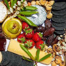 Load image into Gallery viewer, Cheese Platter - 4 to 6 people
